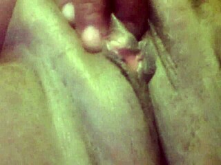 sexy caribbean girl shows off her pussy