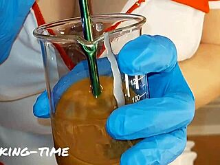 Νοσοκόμα CFNM Μέρος 5: Η πόρνη σύζυγος πίνει δείγμα σπέρματος! Άρμεξη με λιπαρό πουλί χειρομαλάκας!