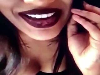 Indian girl exposes her body on webcam