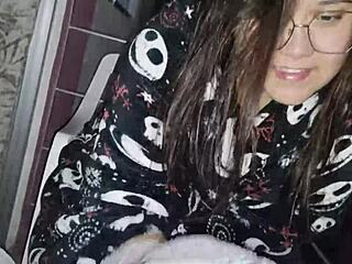 Delicious blowjob outdoors on balcony, loving the exhibitionism.