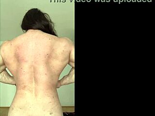 A tantalizing solo session with a muscular amateur MILF