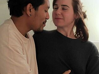 ¿Quieres jugar a princesa y plebeyo conmigo, compañero de piso?