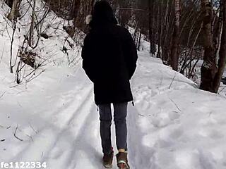 Amateur girl DREAMS about QUICK FUCK and DEEPTHROAT in public