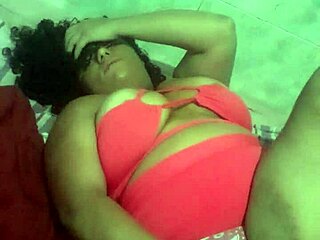 Pregnant babe touches herself solo in amateur sexy video.