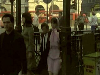 Intense vintage swinging in sixties London with threesome