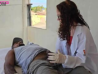 J'ai giclé des litres sur la petite bite de mon client