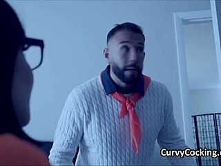 curvy big tit velma gives sloppy oral in cosplay costume