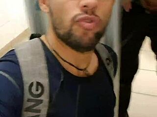 i suck cocks in subway toilet