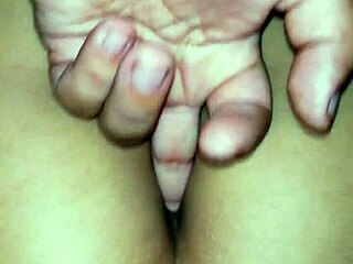 Amatør: Hun nyter myk anal i den vant til rumpa