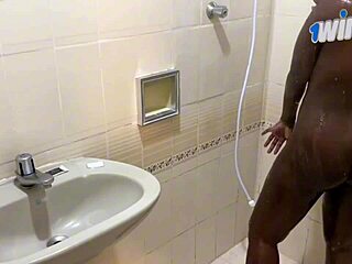 Caught My Curvy Cousin In Bath With Big Cock