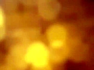 morenita caliente, no me dejes ir?