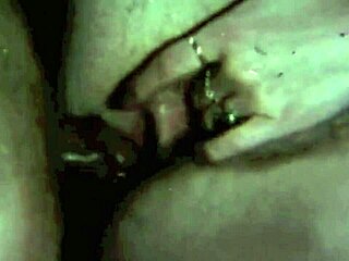 Yo, t'as déjà vu des classiques de vers érotiques comme cette double action ?