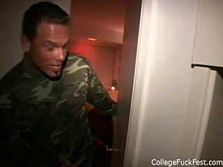 Does this college teen 18+ love licking her pussy before getting fucked?