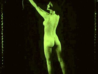 Vintage porno clash - 1870s vs 1970s, kdo je horkější?