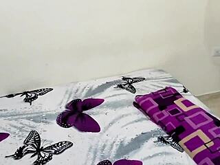 La Vecina Me Copio Ayer Por El Whatsapp Y Me Dijo Que Queria Que Le Follara Sus Agujeros Y Que La Pusiera A Dar Mamadas En El Baño Me Bañe Con Mi Vecina Caliente - Sexo Casero-