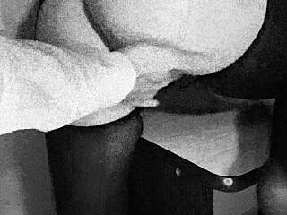 The secretary seduces the boss for a prize.