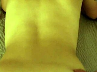 Slut girlfriend takes huge cum facial