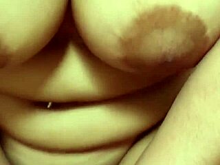 Sheila Ortega dáva POV orál priateľovi doma