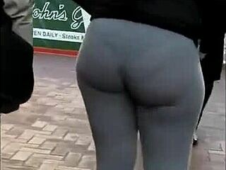 thick leggings on this babe during sex 😏