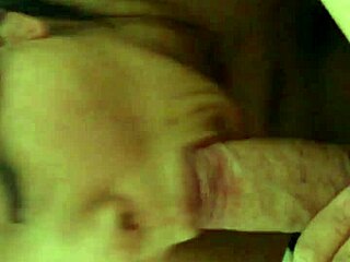 Morning handjob session with an asian amateur