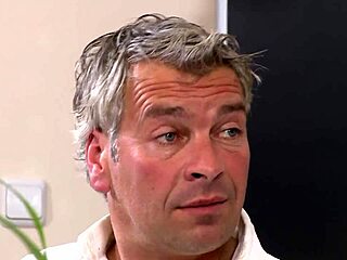 Эй, Mandy Bright, расскажи о своем диком сексуальном признании!