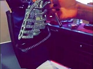 Nové špinavé milf orály na Snapchate