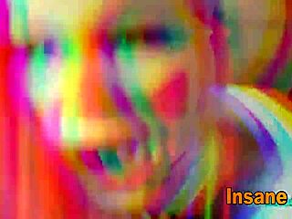 爱鸟公主-妹妹的屁股真会扭 翘高高的让哥哥享受