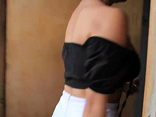 Inquilino si intrufola con l’affittuario mentre la moglie è via