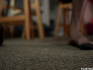 i love indulging in foot fetish at our favorite hotel