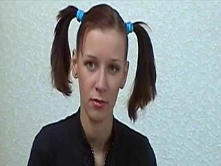 ¡Zorra flaca se presenta a casting anal y recibe facial tras una follada por el culo!