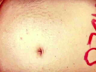 I see chubby pussy close up, oops