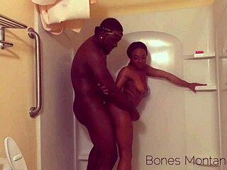 silent shower with blu meree