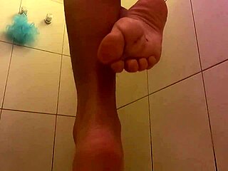 i recorded my bath for my horny coworker, think he'll like my latina milf body?