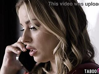 جربتي قبل كده تريو جنسي للحمل يا آنا كلير كلاودز؟