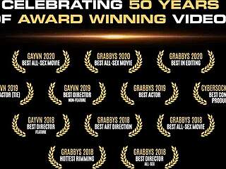 Falconstudios Devin Franco duboko grli i dobija jebanje u guzu od azijskog bodybuilderovog ogromnog kurca