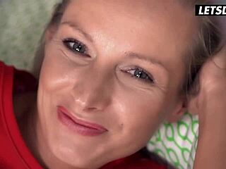 Finn Csaj, Kinuski Mélyen Megkapja a BBC-től a Lakótársától