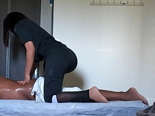 Cute Ass Girl Gets Sensual Massage Treatment