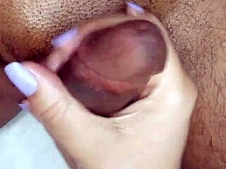 Massagem de prostata muito phoda com dildo e creampie