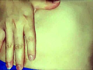 Mokré nohavičky mojej nevlastnej sestry pri telke, poriadne sme si to rozdali!