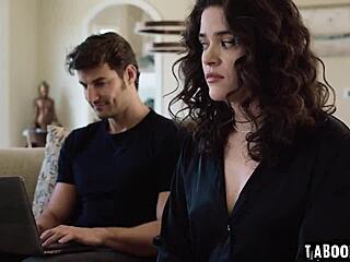 Jay Smooth Roughly Fingers and Gags Victoria Voxxx!