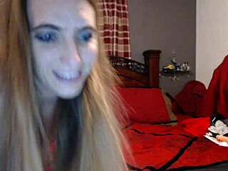 Pale Roxxxanne69 Pussy Punishment and Toothpaste Lube