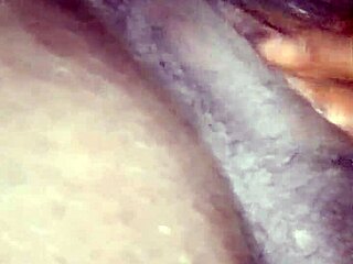 Tăticule, pizda mea vrea atingerea ta acum!