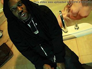 teen 18+ in ghetto hood self video.