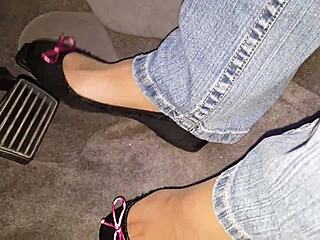 Intimate Webcam Session With Amateur Fetish Enthusiast