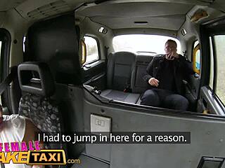 Female fake taxi reporter gets a hot scoop in the taxi