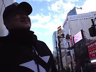 Half-Gyaru Dancer Teasingly Performs Blowjob And Cumshot In Dance Sex Party