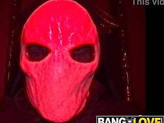 Let's Play, Johnny Love and Elana Bunnz!