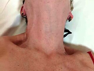 i'm a dirty girl cumming for you with my fingers