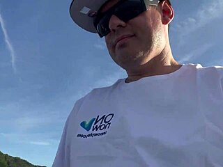 Vem Comigo Que No Caminho Eu Te Conto. Teen With Small Natural Tits And Balloon.