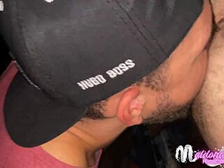 Sacanagem Entre Machos No Box De Um Dark Room Sexo Gay Revelando Muitas Formas De Prazeres
